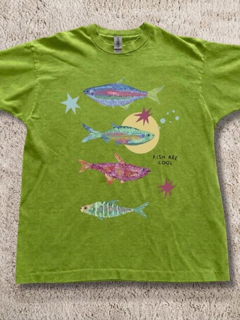 Gildan Lime Green 'Fish Are Cool' Multicolor Graphic Tee